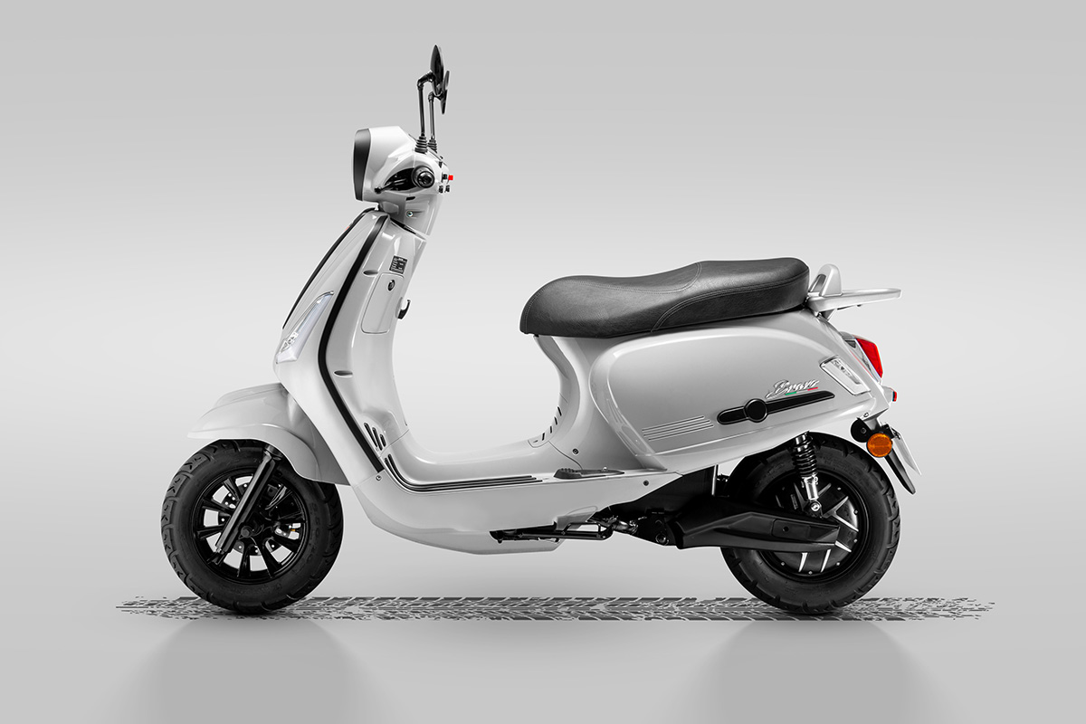 BravoⅡ electric scooter